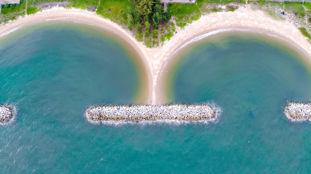 วิวมุมสูงหาดแสงจันทร์